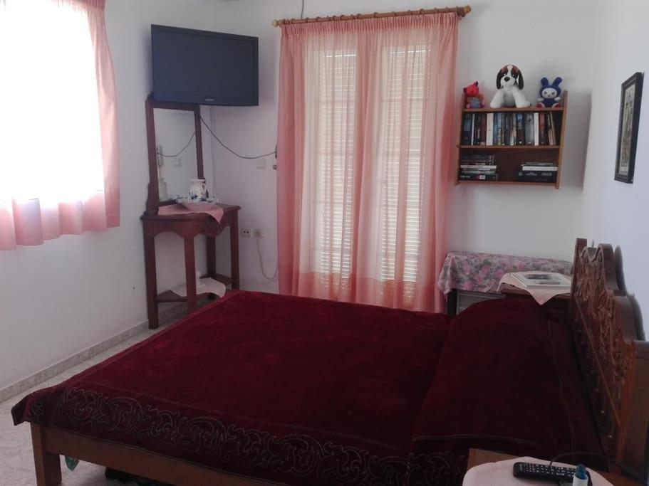 Appartement Pan Family House à Fira  Extérieur photo