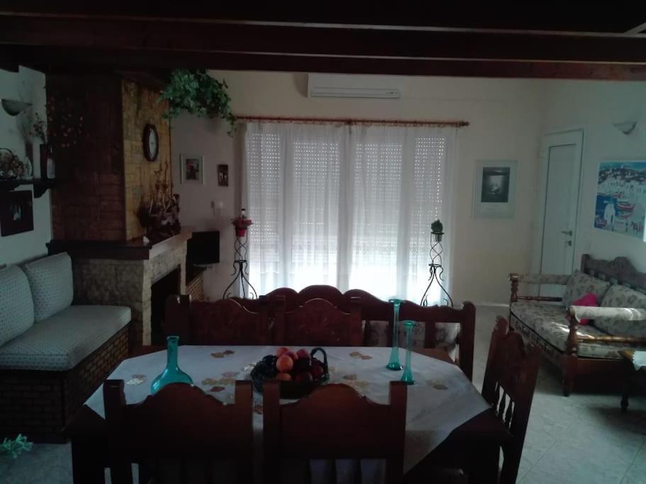 Appartement Pan Family House à Fira  Extérieur photo